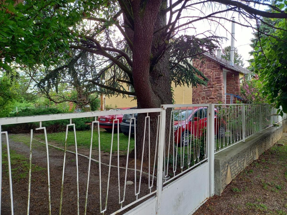 Clara Apartman Keszthely Ngoại thất bức ảnh
