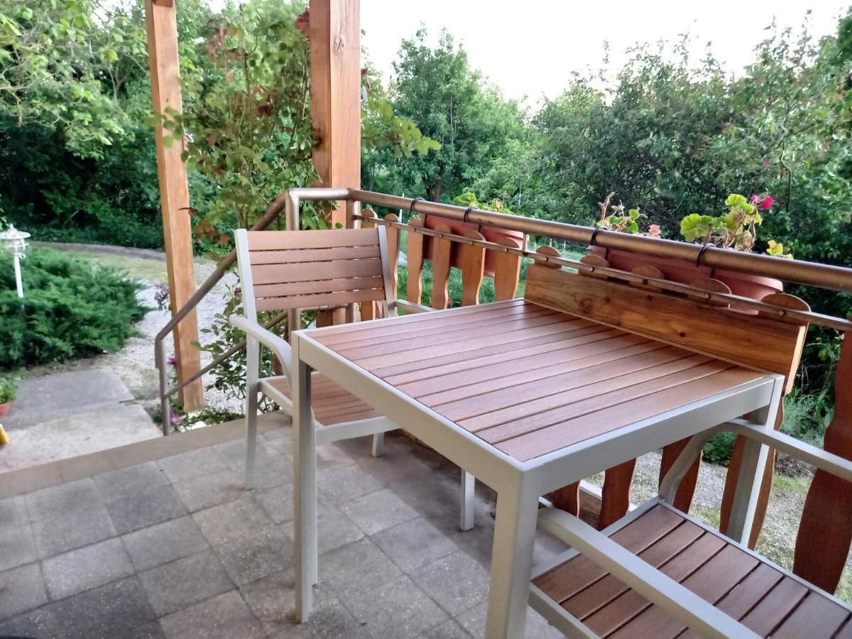 Clara Apartman Keszthely Ngoại thất bức ảnh