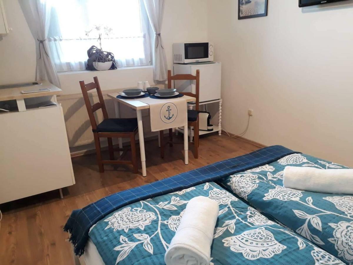 Clara Apartman Keszthely Ngoại thất bức ảnh